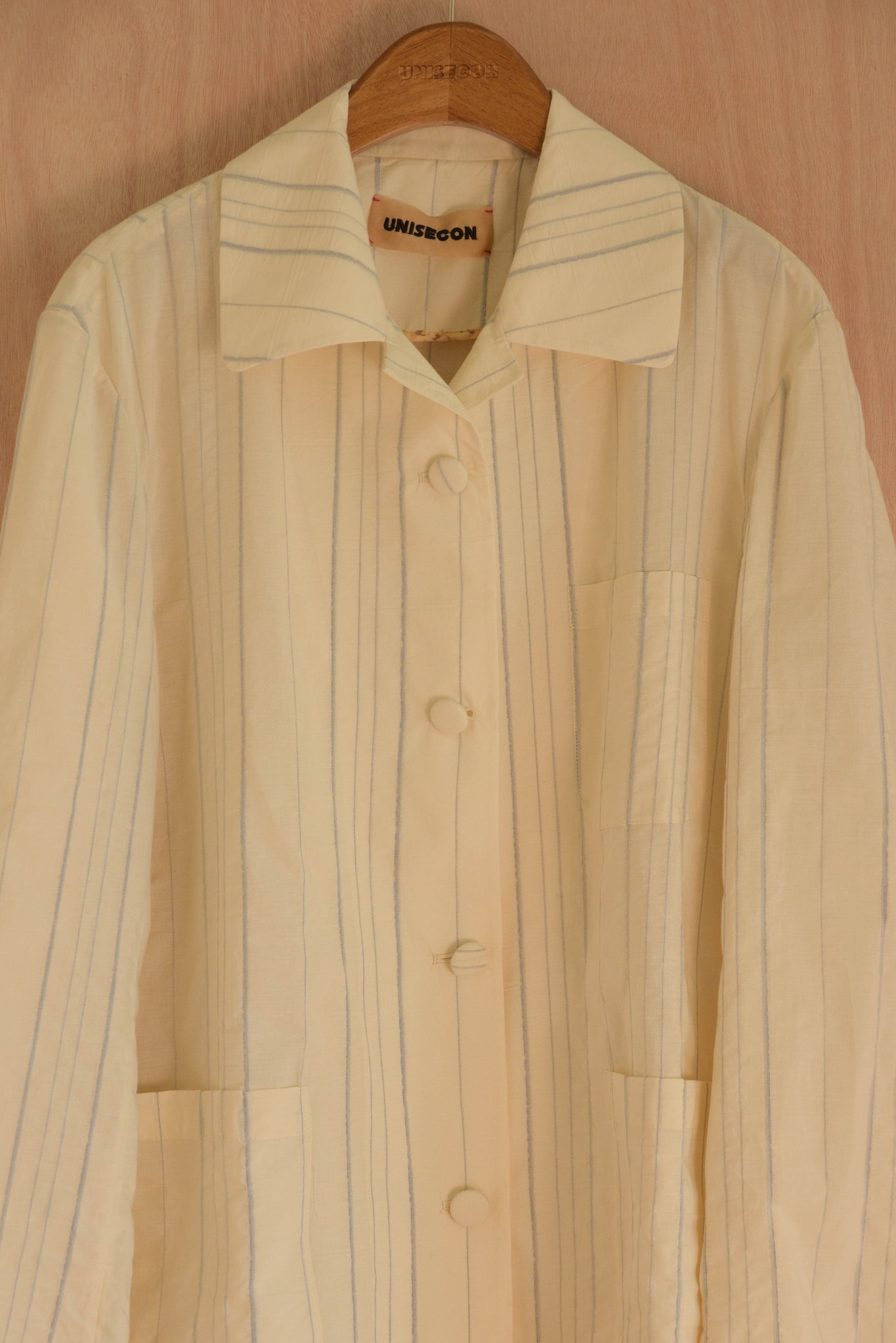 nicole-jacket-organic-cotton-cream-collar-detail