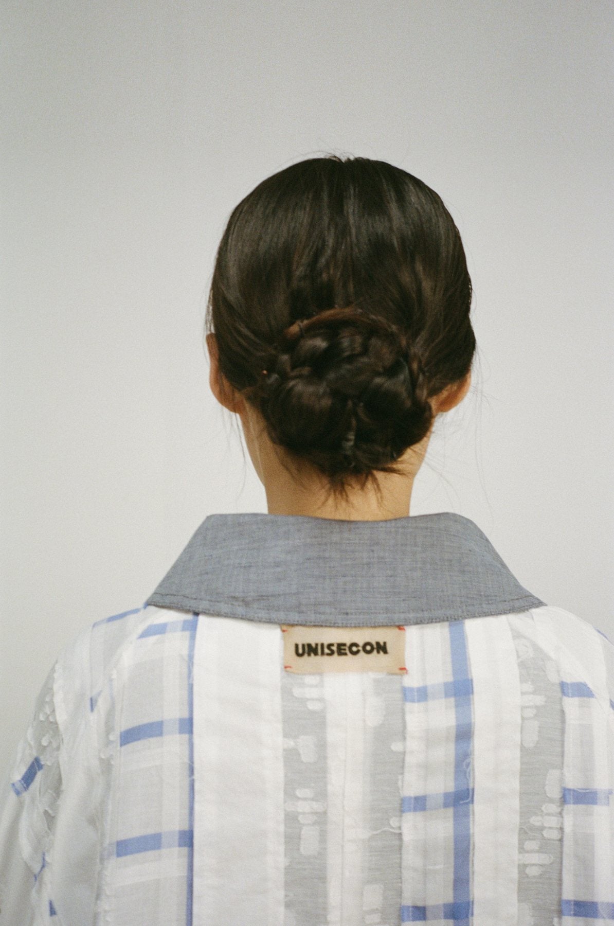 unisecon spring summer 2026 — paper and wind — lookbook photograph 17
