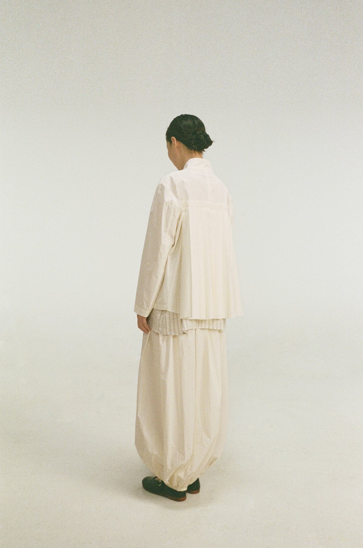 unisecon spring summer 2026 — paper and wind — lookbook photograph 45