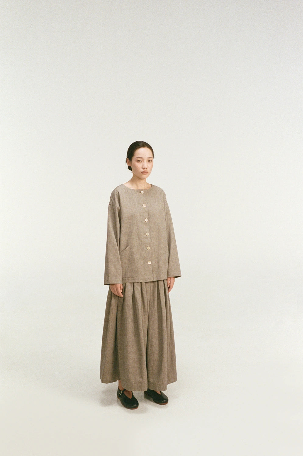 unisecon-alva-jacket-grey-full-body-front