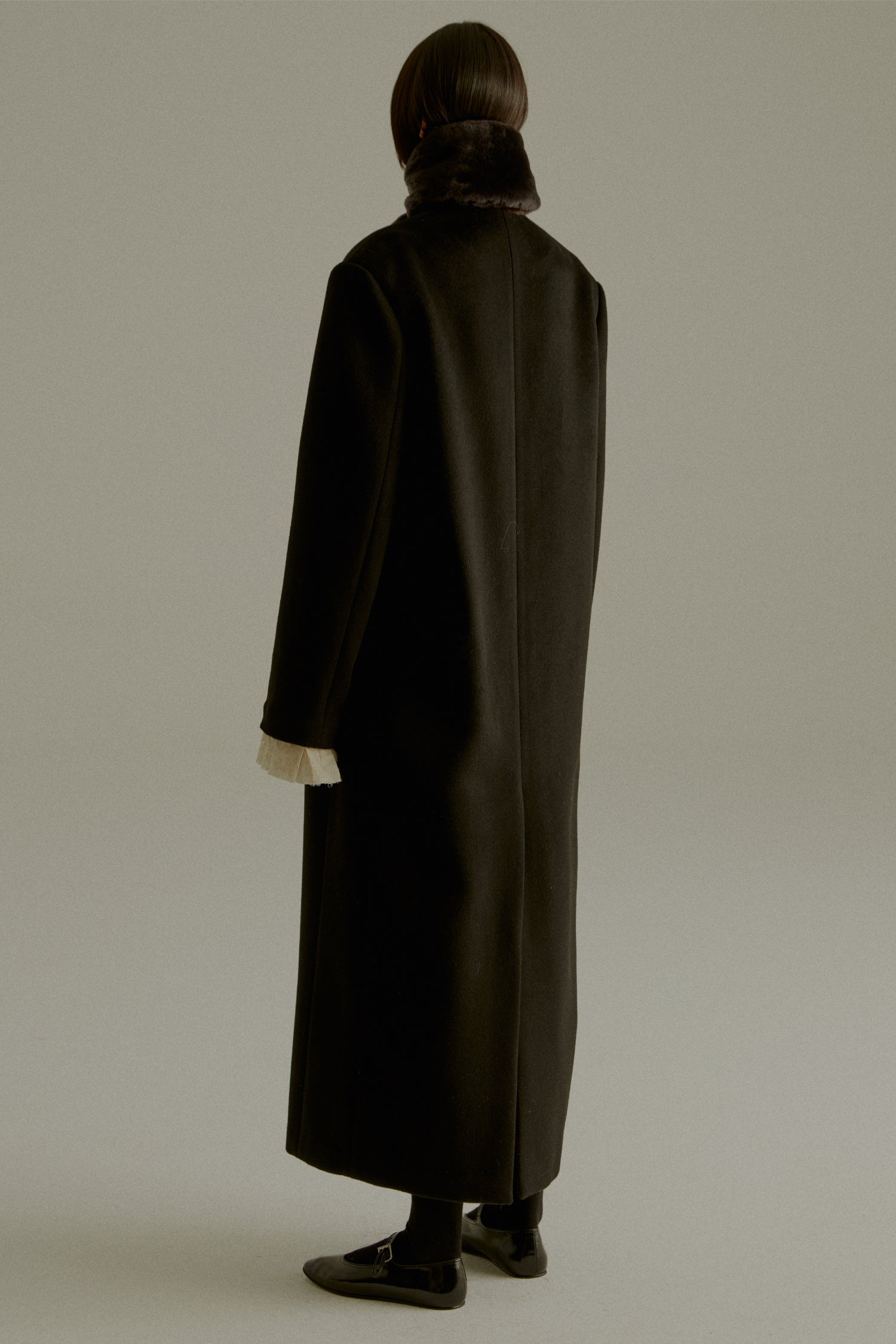 UNISECON AW23 CHARLIE COAT - Super Fine Wool, Long Black Coat, Laced Cuffs - back