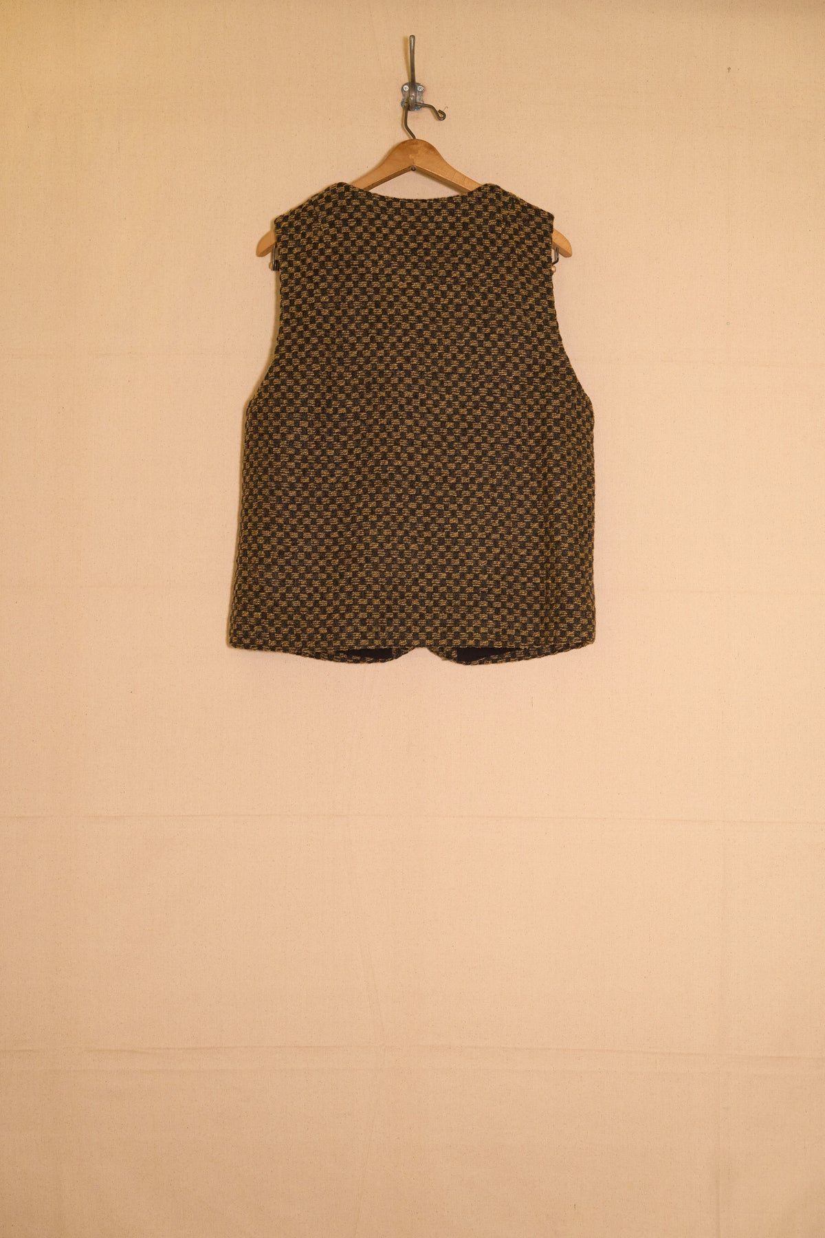 rowan vest - yellow