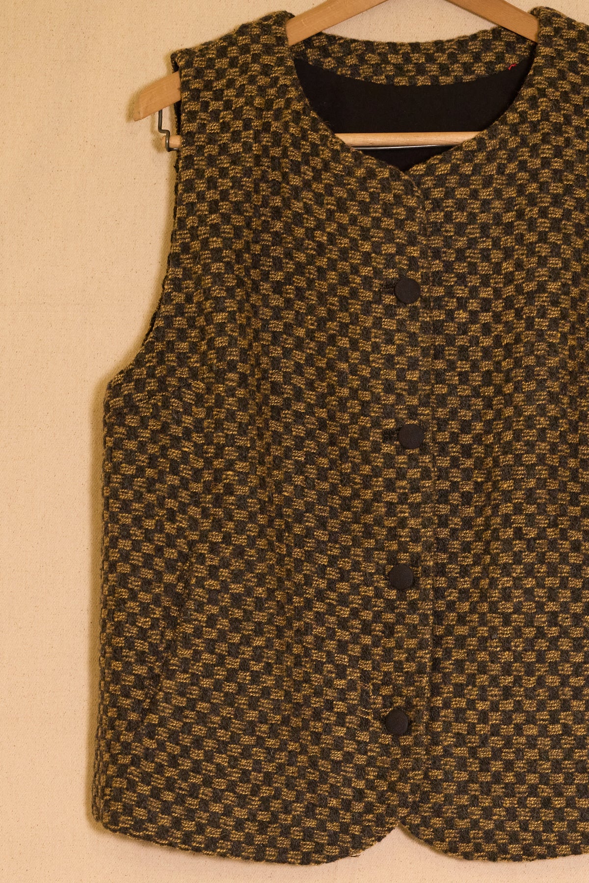 rowan vest - yellow