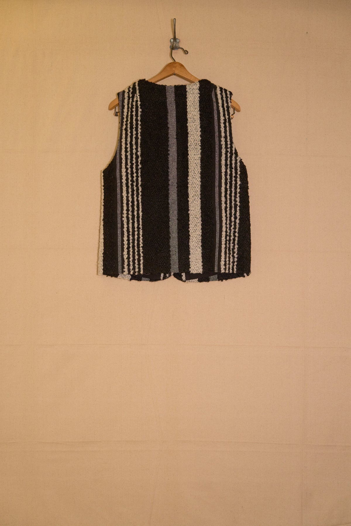 rowan vest - black
