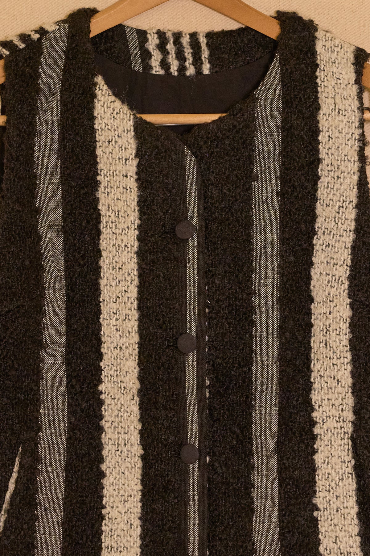 rowan vest - black