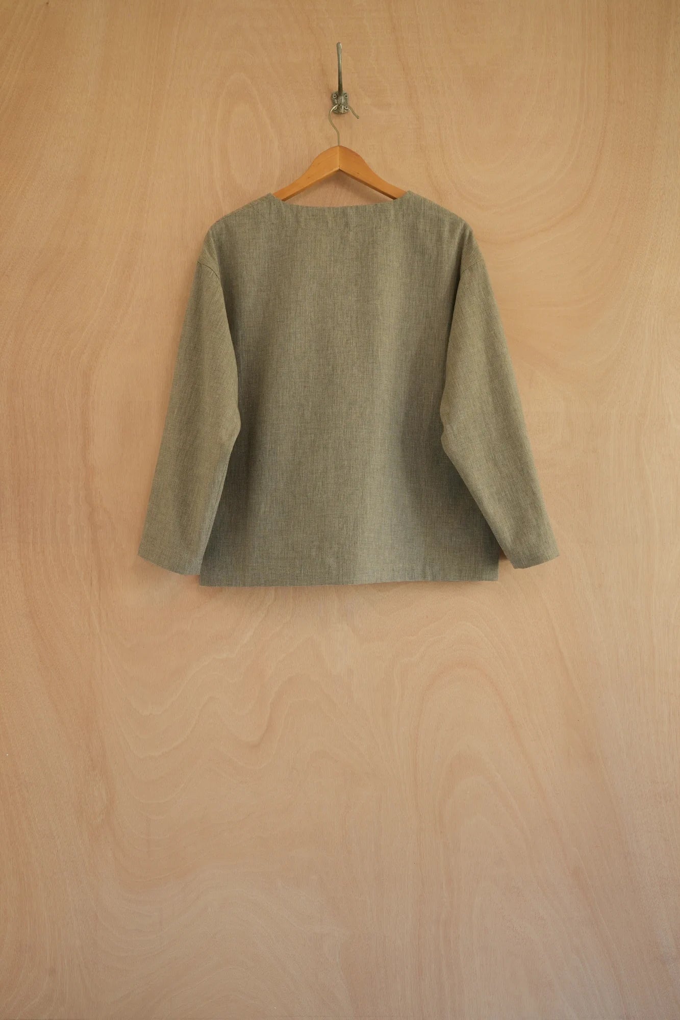 UNISECON Alva jacket in grey, back view