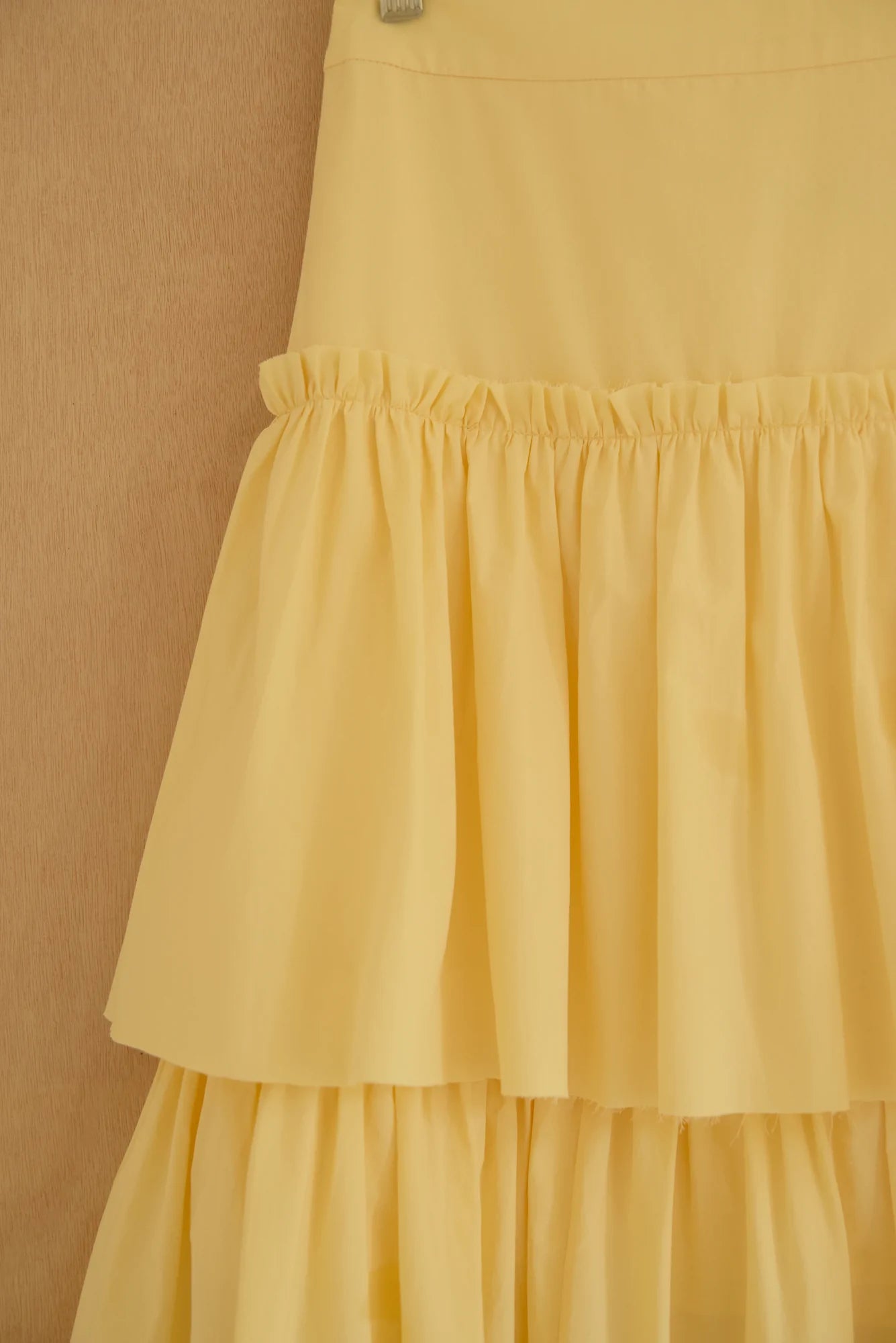 UNISECON Carr skirt in yellow, detail view