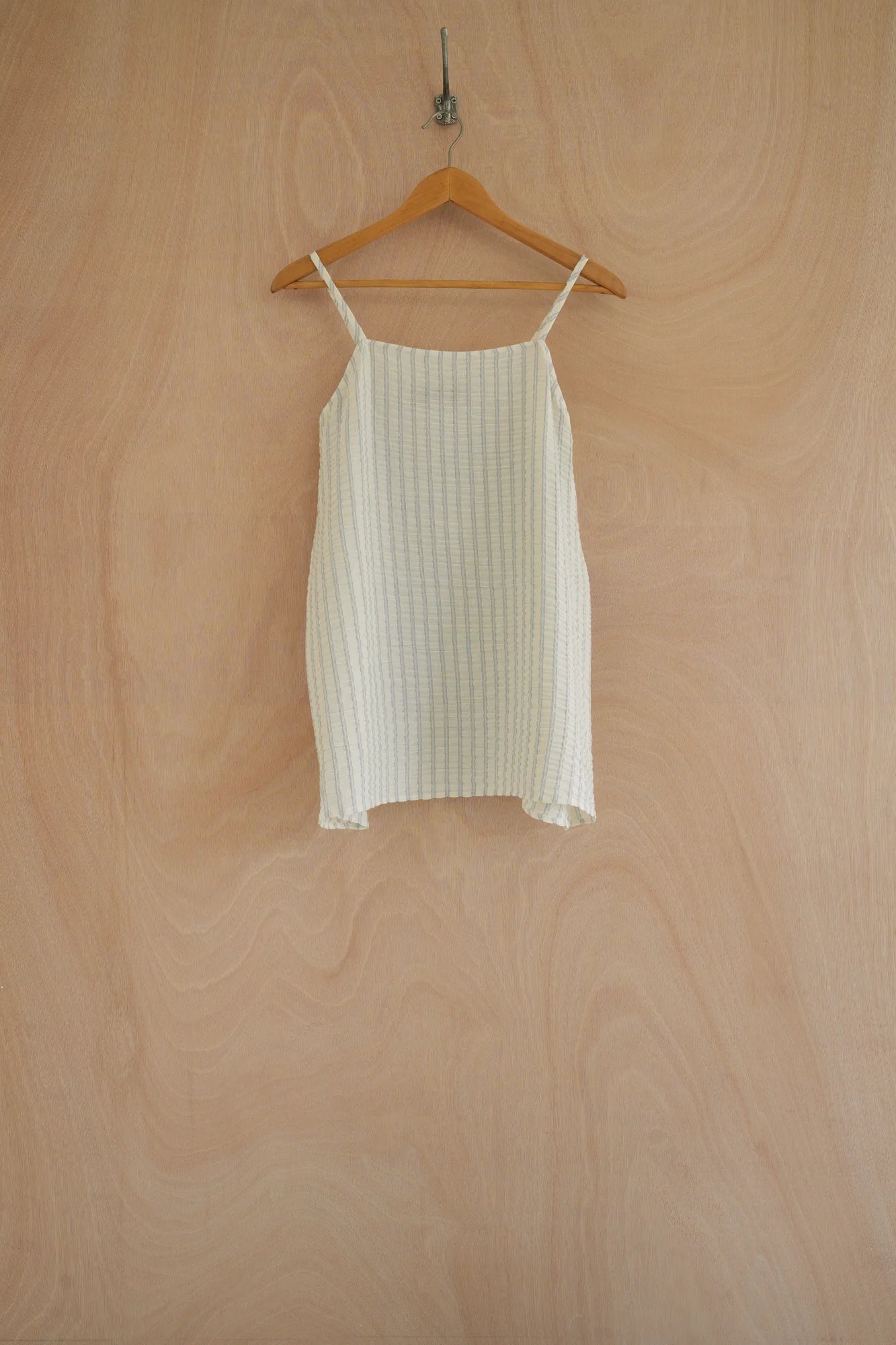 UNISECON Farr top in white, front view