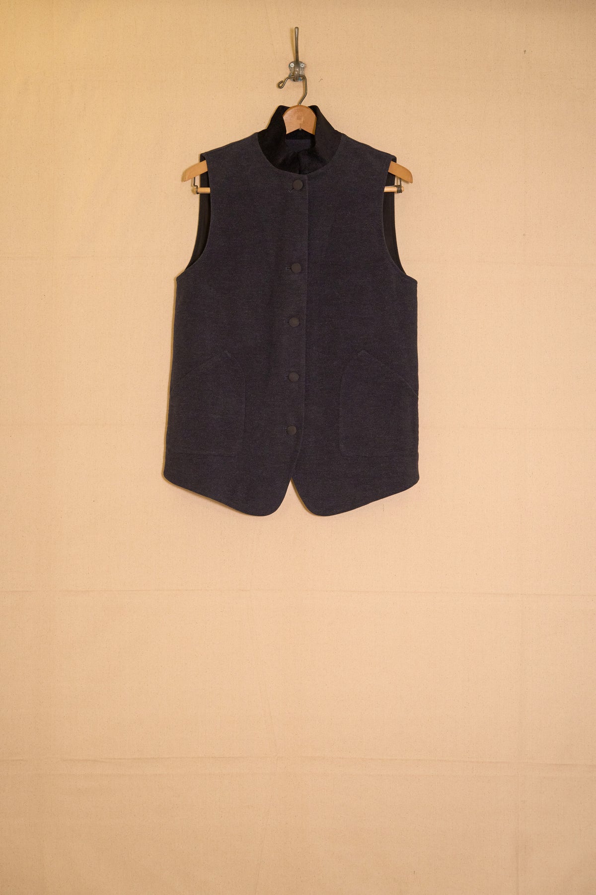 UNISECON Kori vest in blue front view