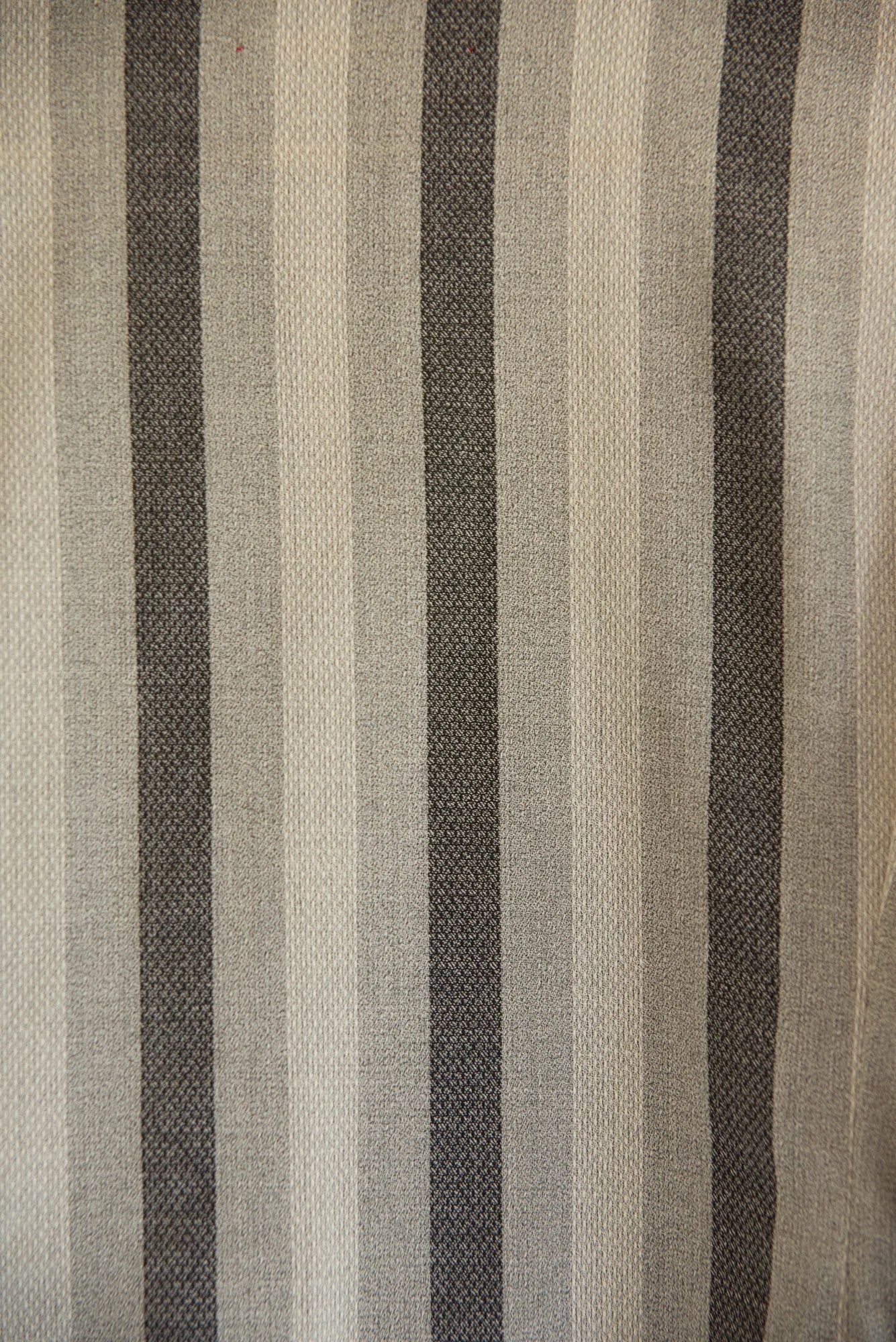 UNISECON Patcha jacket in grey, detail view