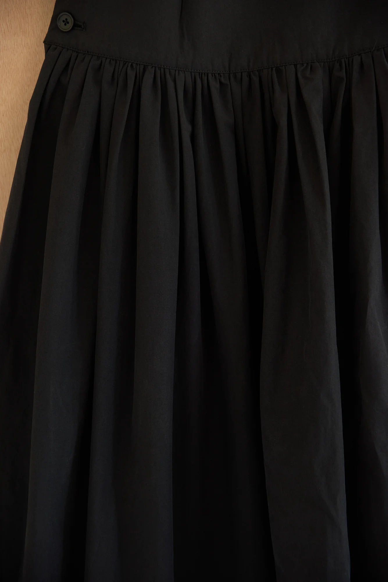 UNISECON Patten pants in black, detail view