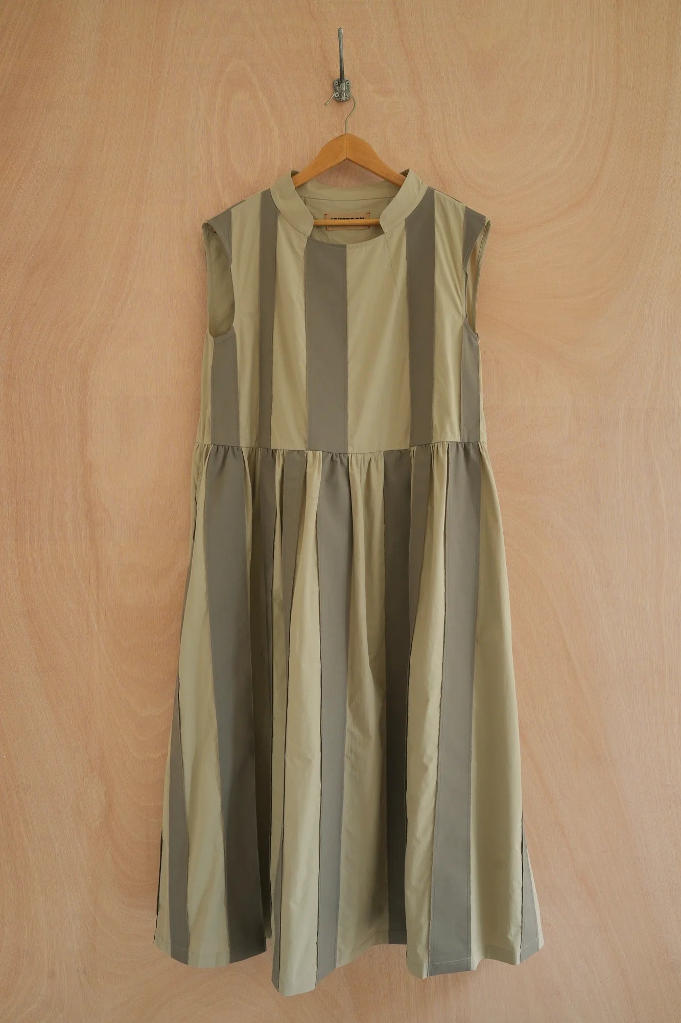UNISECON Patti dress in taupe/olive, front view