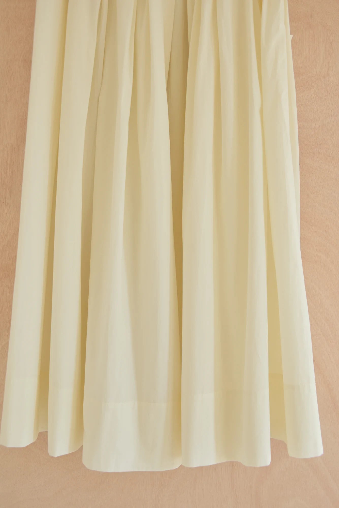 UNISECON Perla skirt in cream, detail view