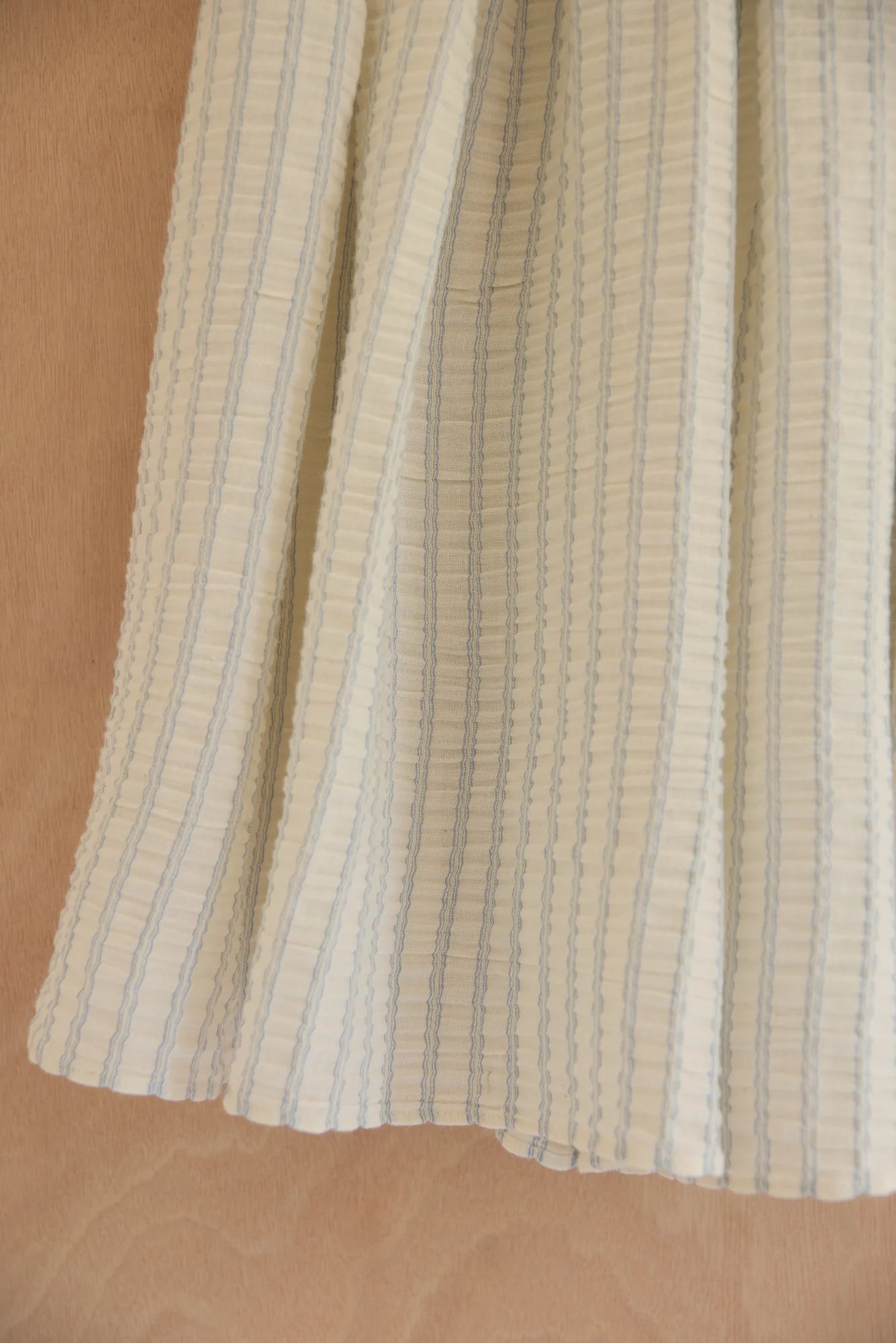 UNISECON quinn-skirt in white, detail view 2