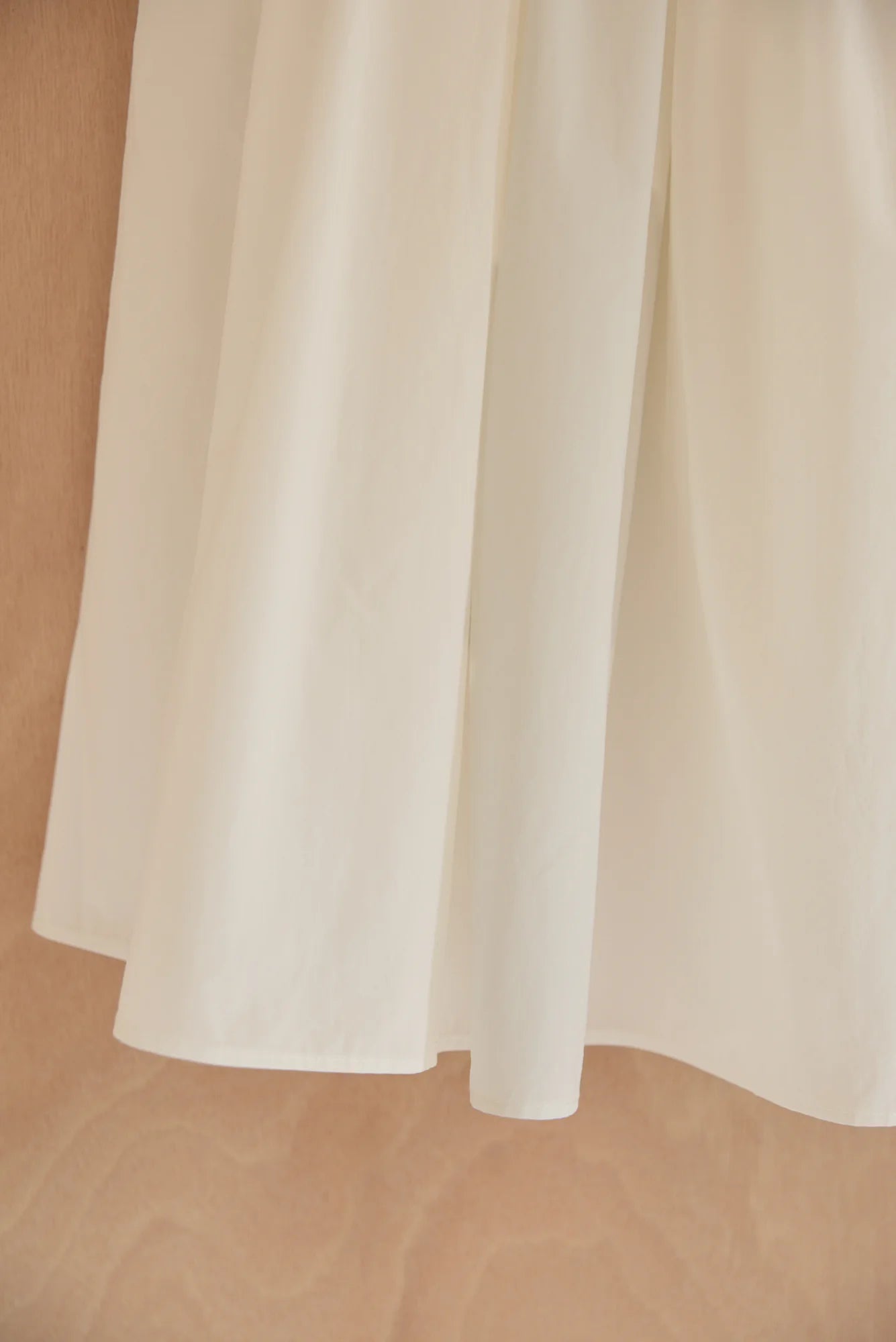 UNISECON quinn skirt in white, detail view 2