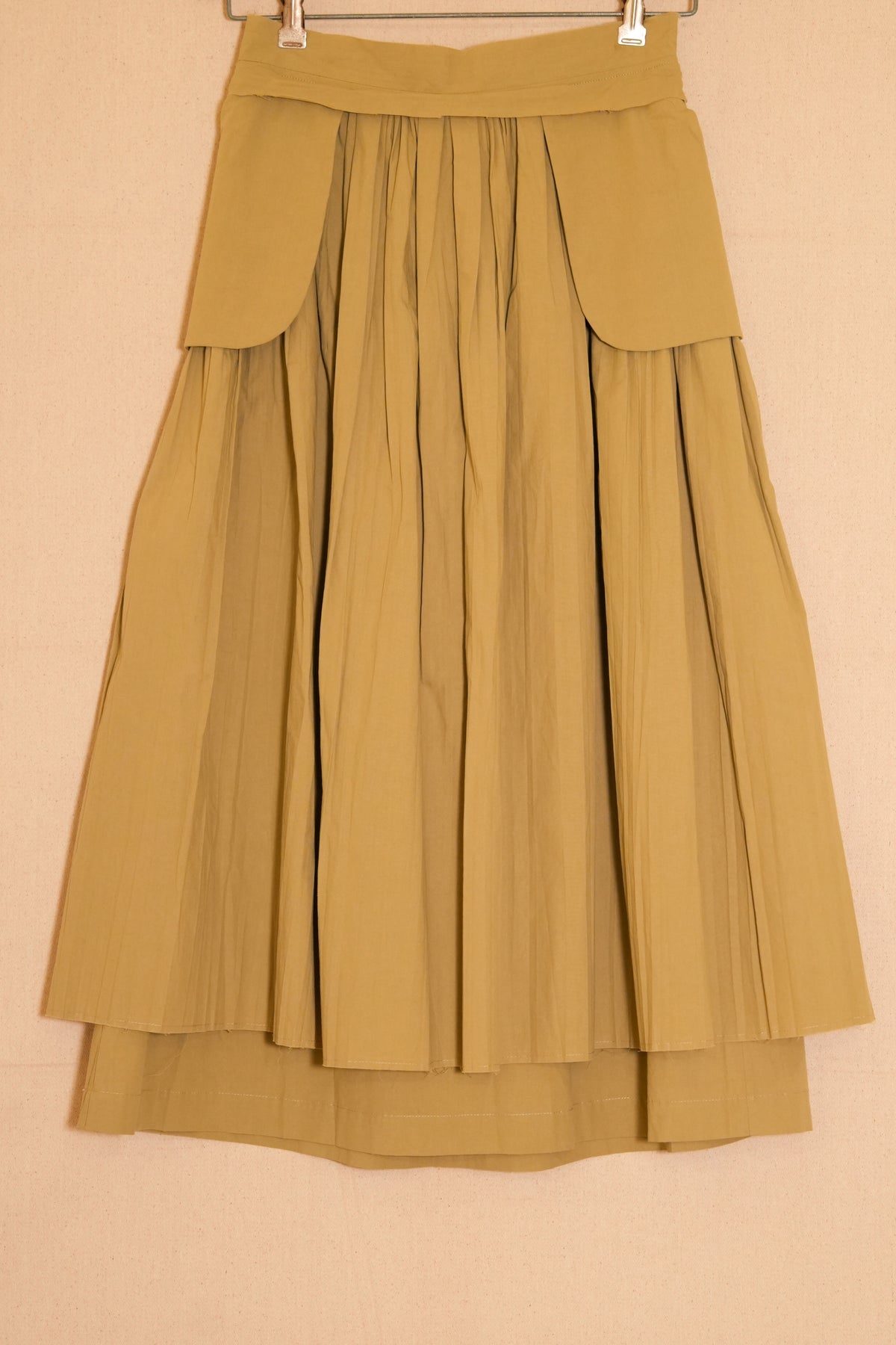 UNISECON Riva skirt in chartreuse detail view