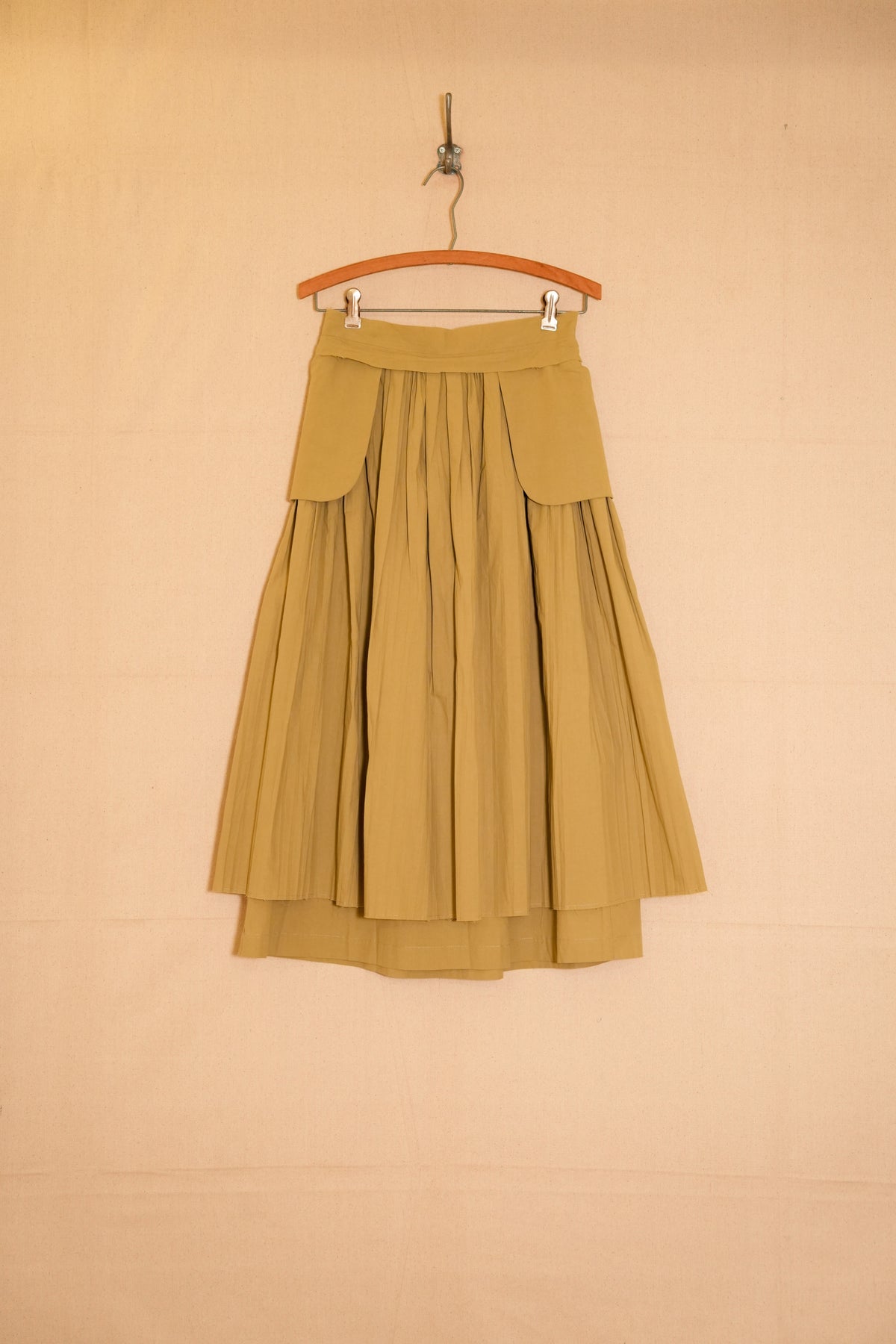 UNISECON Riva skirt inn chartreuse front view