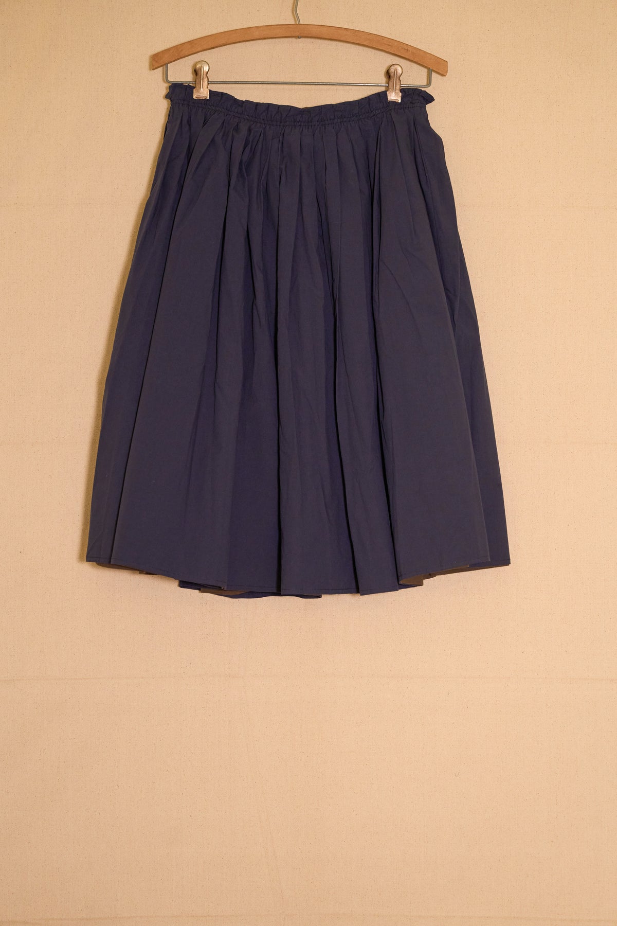 UNISECON Zora skirt in blue detail view