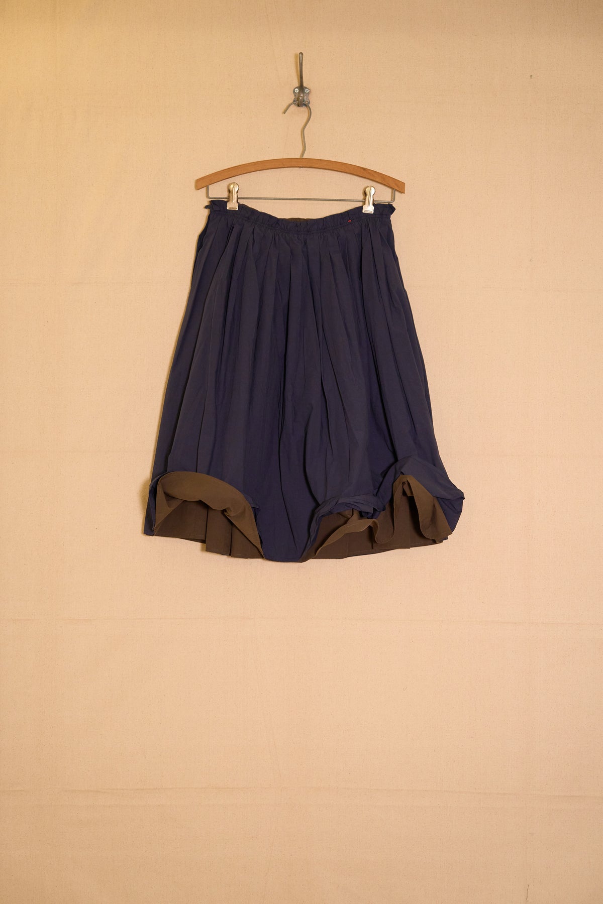 UNISECON Zora skirt in blue detail view