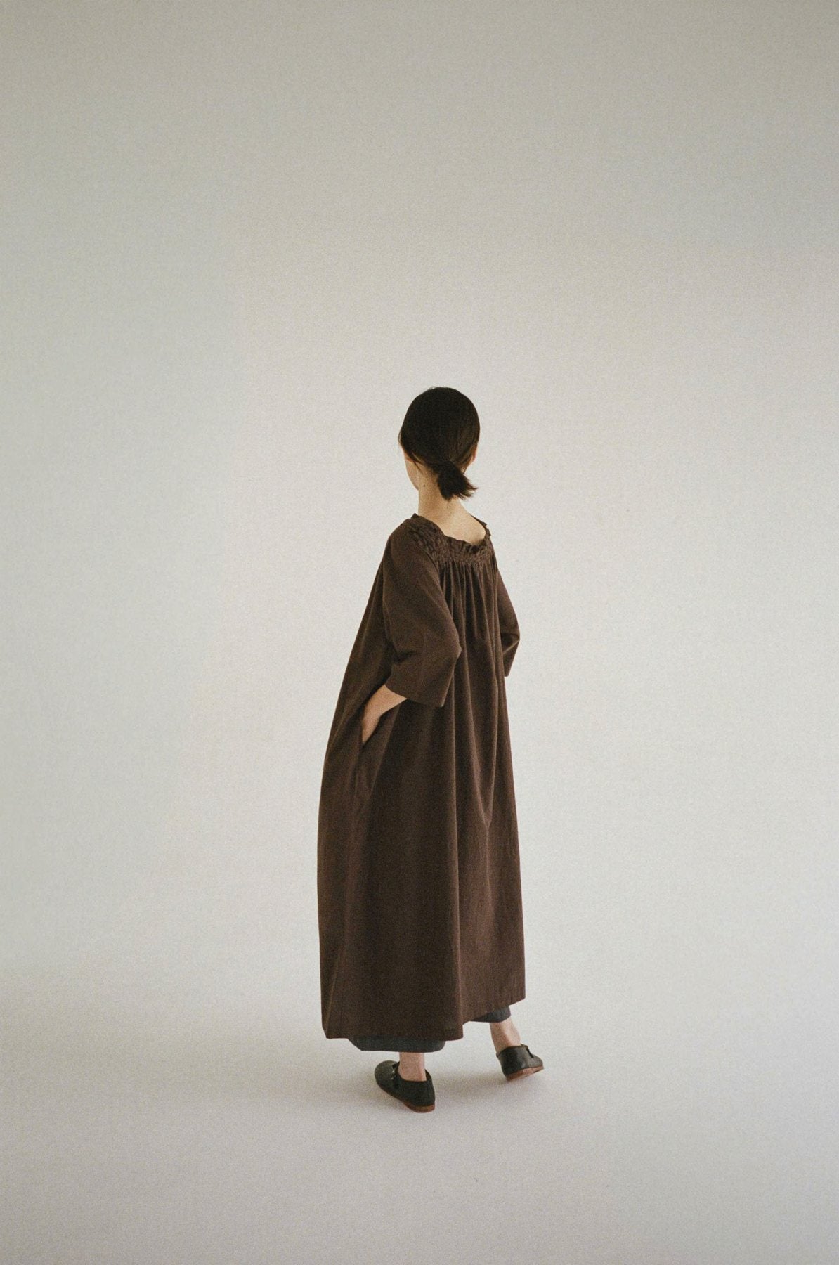 unisecon spring summer 2027 — sunning books — lookbook photograph 11