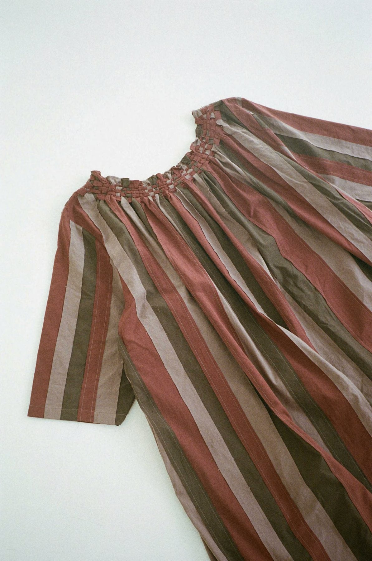 unisecon spring summer 2027 — sunning books — lookbook photograph 37